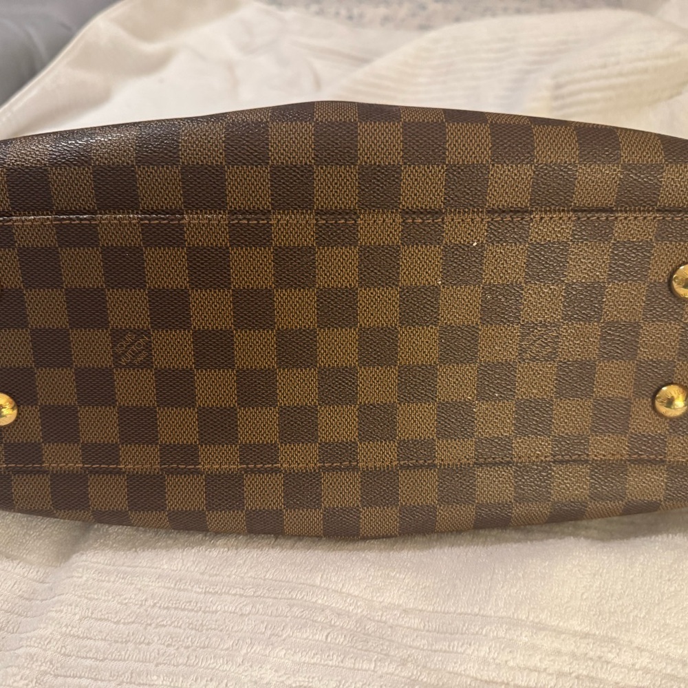 Louis Vuitton Damier Ebene Trevi PM - Picture 9 of 13